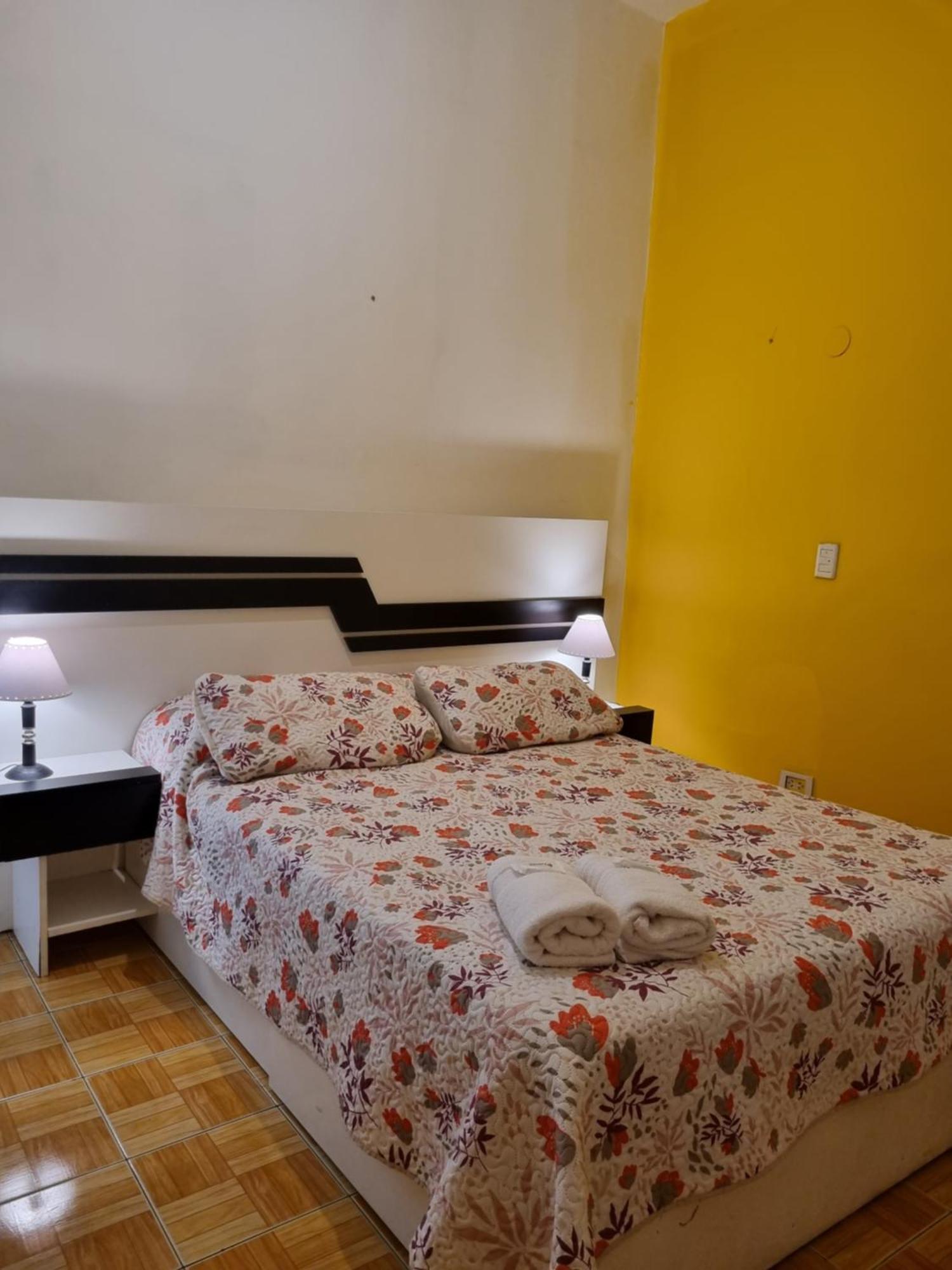Hostel Estoril Buenos Aires Exterior photo